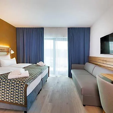 Walhalla Zen Regensburg מלון 4*
