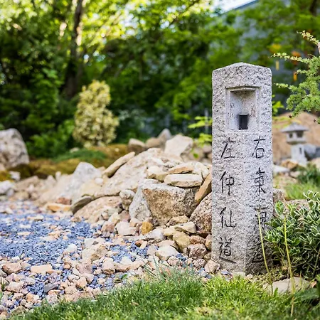 Walhalla Zen Regensburg 4* تيغيرنهايم